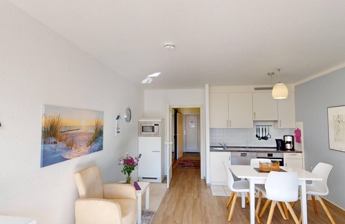 Neustadt in Holstein Apartment | Cozy 50 m² vacation apartment for 4 people and dog, with balcony and parking space.