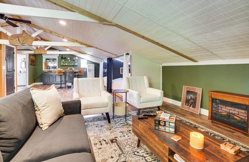 Pittman Apartment | Cozy Altoona Studio w/Fire Pit: Farm On-Site!