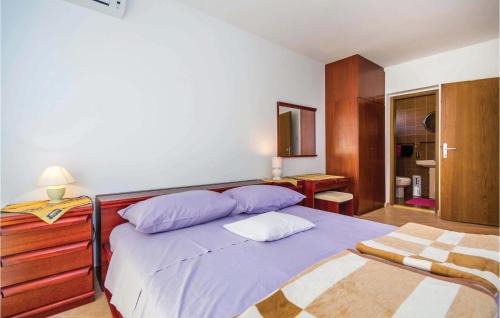Barbat na Rabu Apartment | Cozy Apartment In Barbat With Wifi