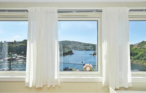 Fyllingsdalen Apartment | Cozy Apartment In Straumsgrend
