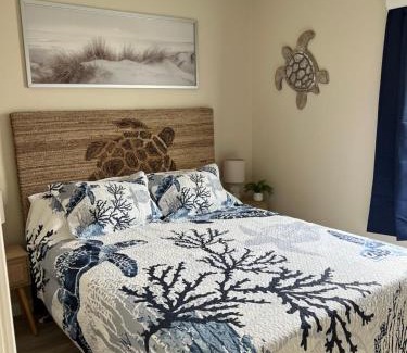 Truckland Resort | Cozy Beach House
