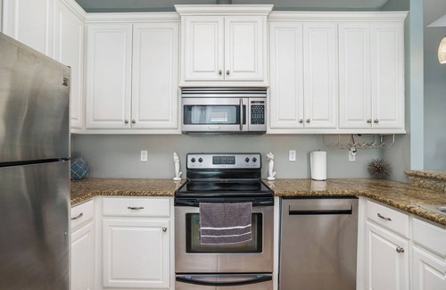 Crystal Beach Cottage | Cozy Beach Retreat on Bolivar Peninsula