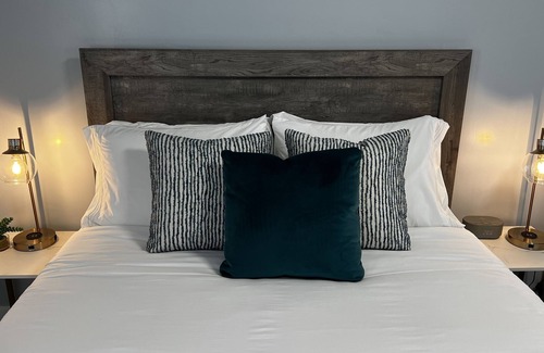 Daytona Beach Hotel | Cozy Beachside Modern Boutique Hotel Suite with Kitchen - by Oceano Suites