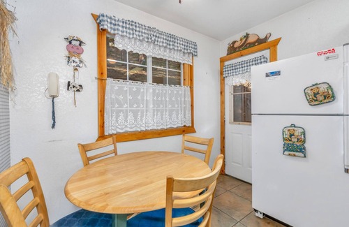 Yosemite West Cabin | Cozy Bear South Charming 2bd Cabin in Yosemite!
