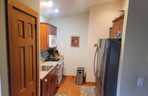 Columbus Cabin | Cozy cabin in charming Columbus. Minutes from Equestrian Center, vineyards etc.
