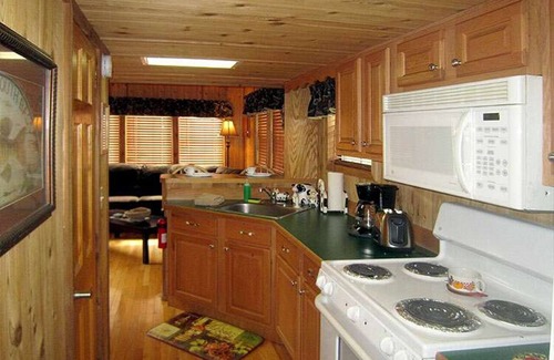 Inverness Cabin | Cozy Cabin in riverfront resort
