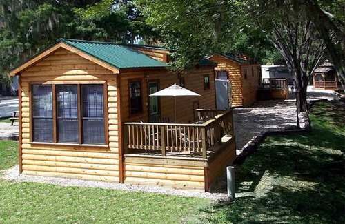 Inverness Cabin | Cozy Cabin in riverfront resort