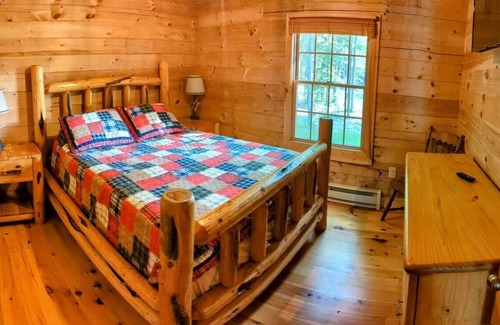 West Springfield Cabin | Cozy Cabin in the Woods with Beautiful Pond Views