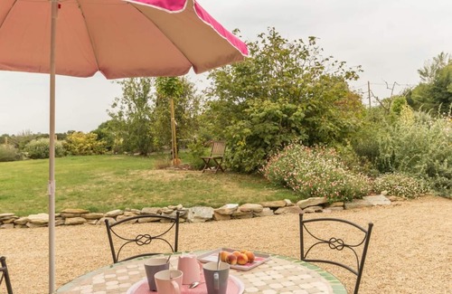 Pornic Cottage | Cozy Countryside Gîte Near Pornic with Garden & WiFi