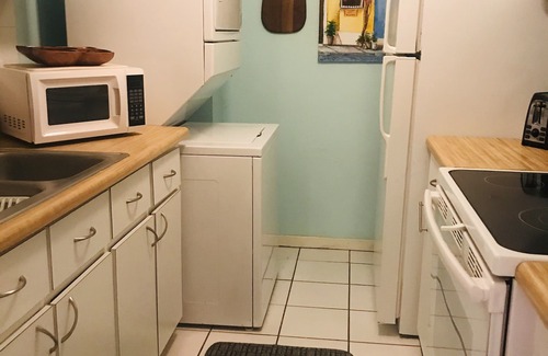 Vilomar Condo | Cozy Condo Steps Away from Beach-perfect Romantic Getaway in Luquillo.