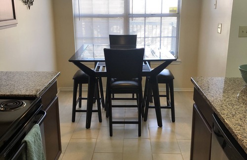 Kiln Creek Condo | Cozy Condo