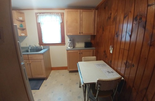Ogunquit Cabin | Cozy Cottage At Footbridge Beach - Great Fall and Spring Rates