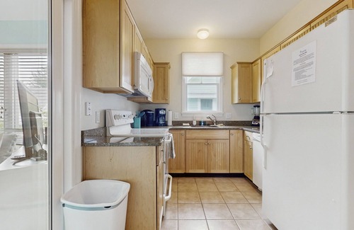 Summer Village Cottage | Cozy Cottage with Pools, Pickleball, Game Room, and Trolley to Nearby Beaches