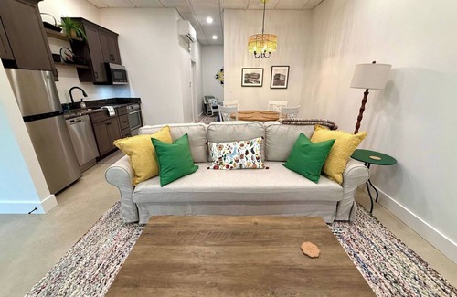 Pilot Mountain Apartment | Cozy Cure is a modern farmhouse Alcove studio in downtown Pilot Mountain