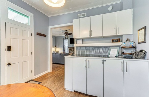 Eureka Springs Historic District Cottage | Cozy Eureka Springs Cottage, Walk to Dtwn!