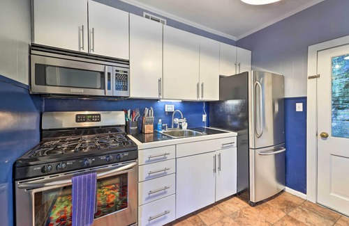 Eureka Springs Historic District Cottage | Cozy Eureka Springs Cottage, Walk to Dtwn!