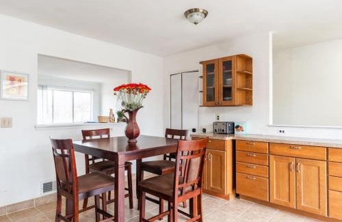 Livonia House | Cozy home in 5 star Livonia Westland neighborhood