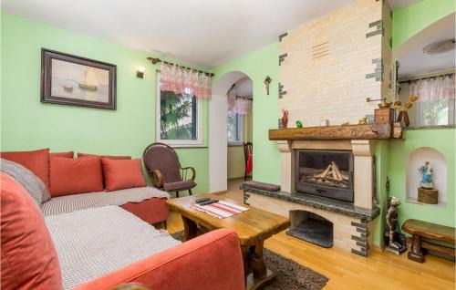 Lokve House | Cozy Home In Lokve With Jacuzzi