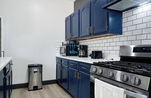 North Shore House | Cozy Home Pool, Patio, BBQ! 5BR