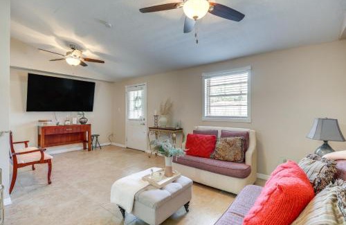 Northside House | Cozy Jacksonville Home about 12 Mi to Downtown!