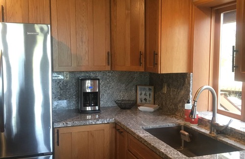 Pine Cabin | Cozy Mountain Log Cabin With Amazing Views!