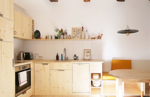 Besancon Apartment | Cozy N'est house on historic courtyard-garden, close to station and city center