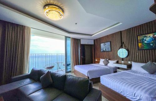 Tran Phu Beach Apartment | Cozy Panorama Apartment In Front of the City Center Beach