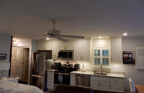 Green Lake Apartment | Cozy, Quiet Brand NEW studio Near Greenlake, Phinney Ridge and Greenwood