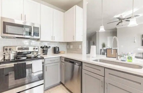Webster Apartment | Cozy Retreat Away from Home 2BR