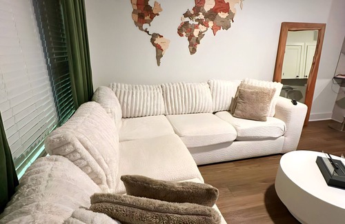 NoDa Apartment | Cozy Retreat in Heart of NoDa