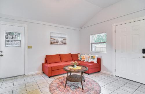 South Pinellas Community Council House | Cozy St Pete Home about 2 Mi to Madeira Beach!