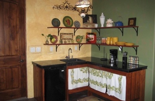 East Mesa House | Cozy Studio Close to Hiking, Lake, Nature