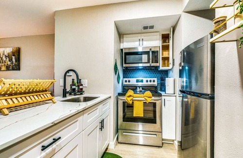 Allandale Apartment | Cozy Studio in ATX - Sleeps 3