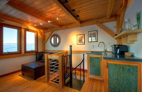 Manhattan Cabin | Cozy Timber Frame Cabin with Private Hot Tub and Amazing Views!