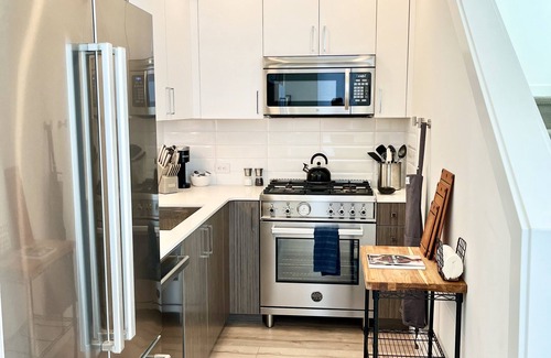 Green Lake House | Cozy Townhome Steps from Green Lake Park