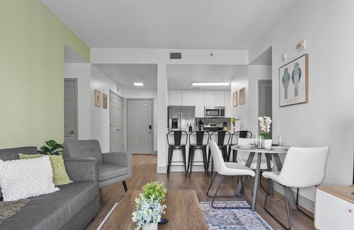 Charlotte Center City Apartment | Cozy Urban Getaway | Free Parking, Gym, Stadium