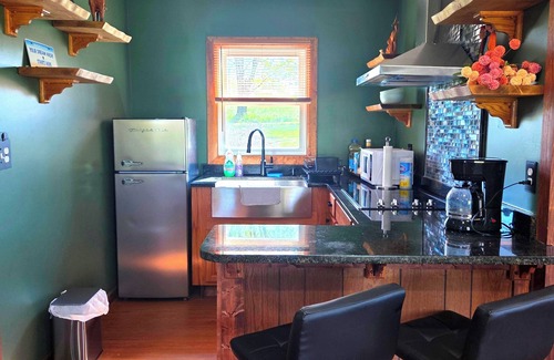 Beach Lake Cabin | 🐻CozyCubCabin@Beach Lake/Lake Wallenpaupack/Ski Resorts/Leaf Foilage