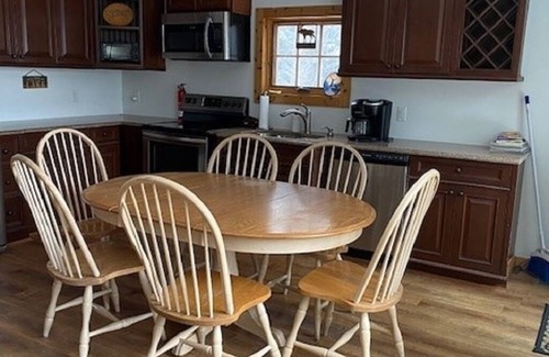 Town of Clifton House | Cranberry Cottage Four Season Rental