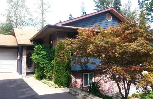 Nelson Bed & Breakfast | Creekside B&B