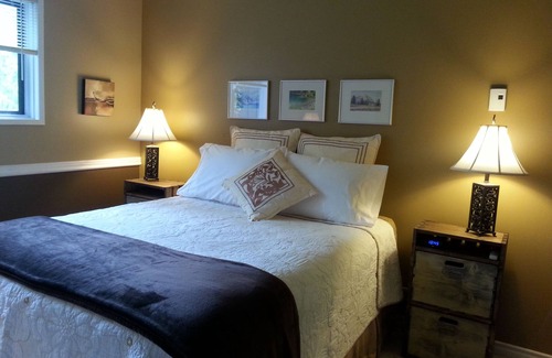 Nelson Bed & Breakfast | Creekside B & B