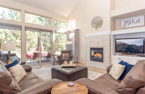 Redmond House | Creekside Townhome