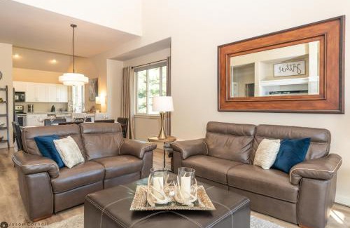 Redmond House | Creekside Townhome