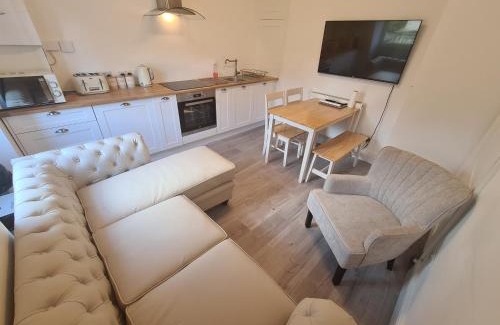 Buxton Apartment | Crescent View, Terrace Road - Very central Buxton