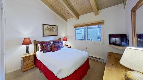 Snowmass Village House | Crestwood 3310 Standard 1 Bedroom Plus Loft