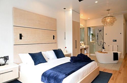 Prince Edward Hotel | Cribs on Main