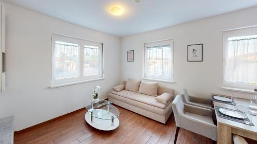 Dornbirn Apartment | CROWN LIVING Design Apartment - gratis Parkplatz - WLan - Küche - Self Check-in