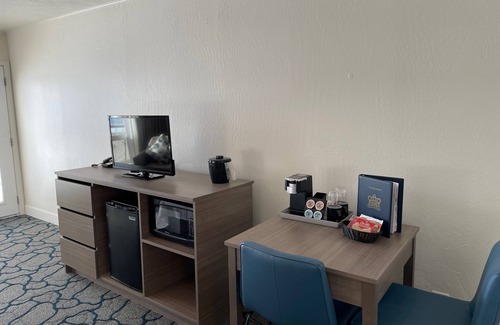 Kings Beach Hotel | Crown Motel