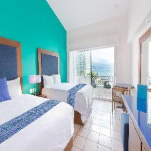 North Hotel Zone Resort | Crown Paradise Golden All Inclusive Resort - Adults Only