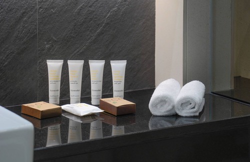 Diplomatic Area Hotel | Crowne Plaza Bahrain by IHG