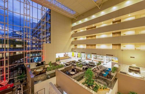City East Hotel | Crowne Plaza Canberra by IHG